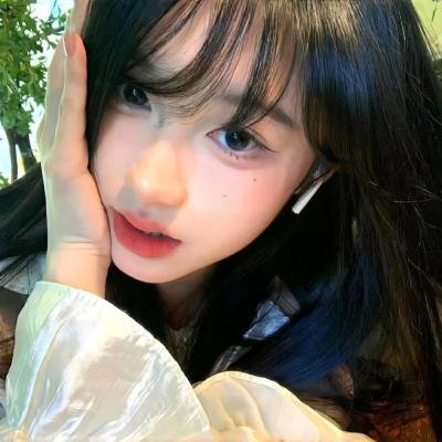 伊夫圣罗兰的手稿 海报